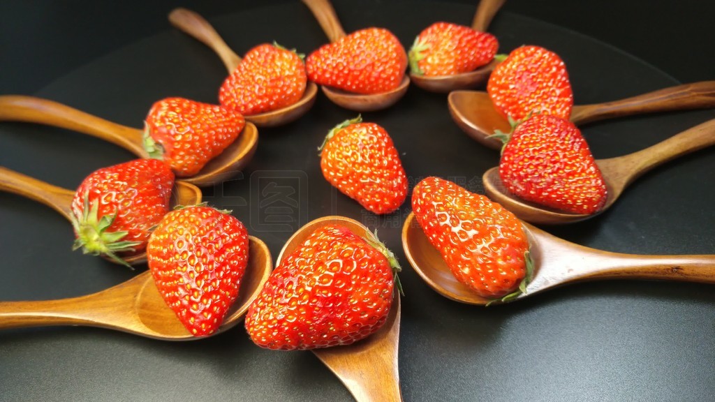 中国最漂亮的女生海报