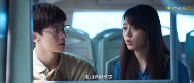 一卡二卡三卡免费海报